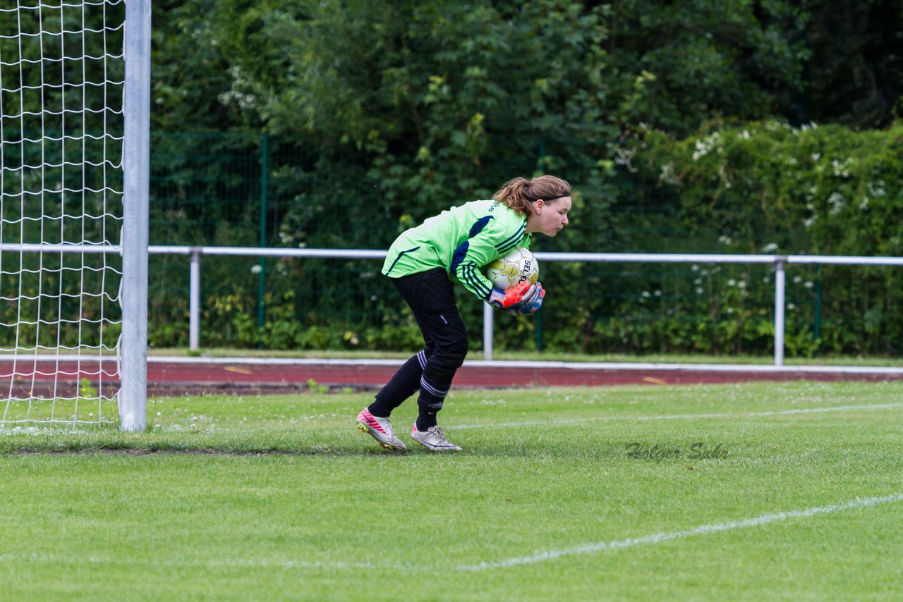 Bild 151 - B-Juniorinnen FFC Oldesloe - Hamburger SV : Ergebnis: 2:8